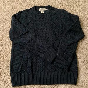 Men’s H&M Navy Blue cable knit chunky sweater sweater size small.